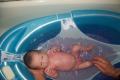 Badekar til badning af en nyfødt - hvordan man træffer det rigtige valg
